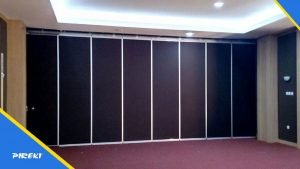 penyekat ruangan
